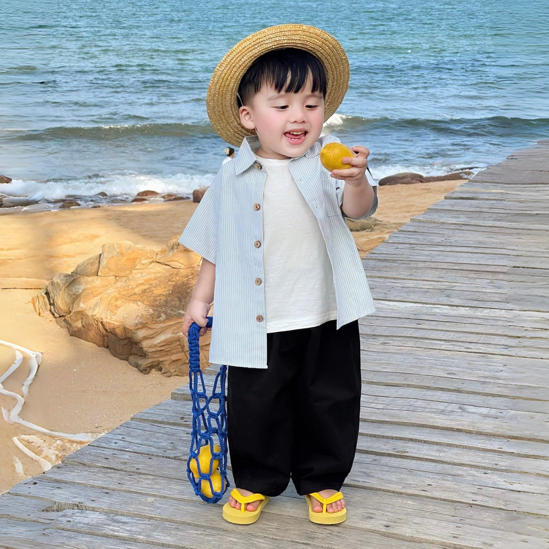 Bảng size quần áo trẻ em theo cân nặng (8–22kg): bé nhà bạn mặc size nào?